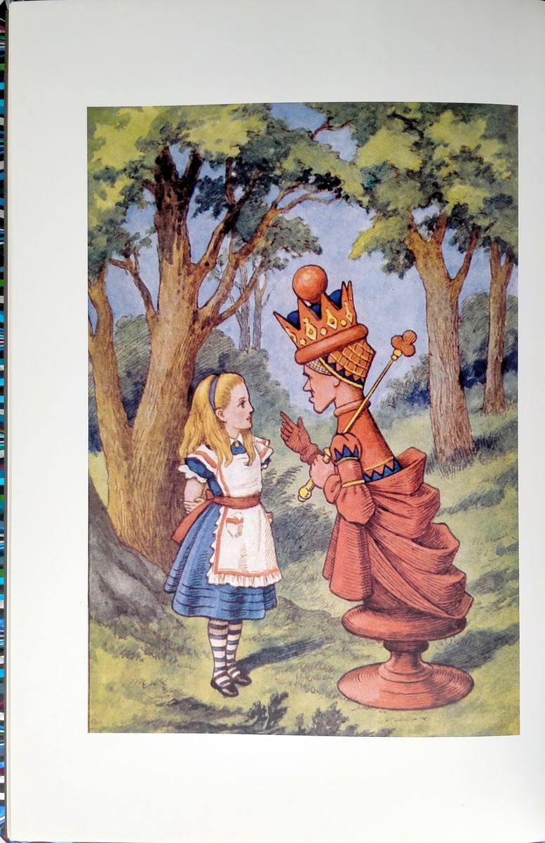 Alice Through the Looking Glass (Chiltern Classic)