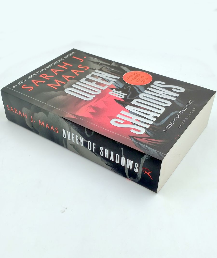 Throne of Glass 4 Queen of Shadows