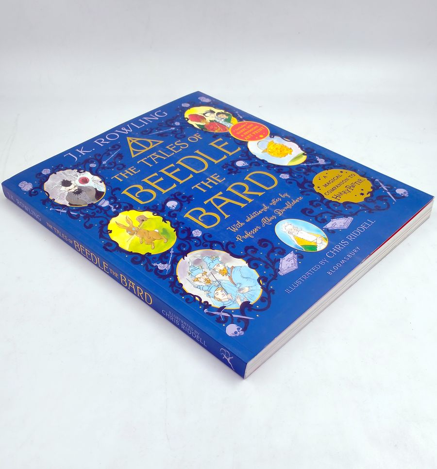 The Tales of Beedle the Bard Illustrated Edition Paperback