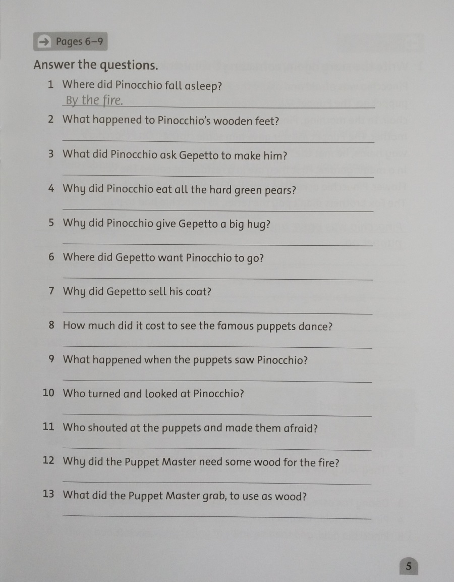 Classic Tales Level 5 Pinocchio Activity Book and Play