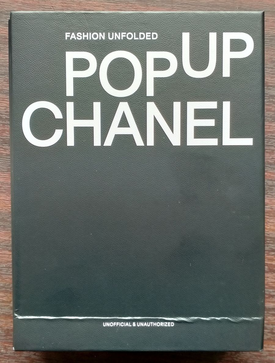 Fashion Unfolded Pop-Up Chanel