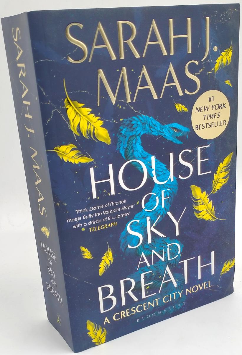 A Crescent City 2 House of Sky and Breath