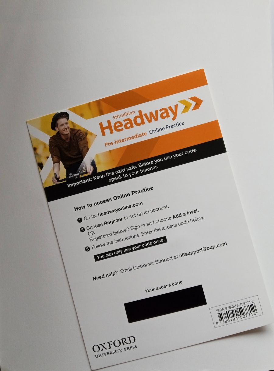 Headway (5th edition) Pre-Intermediate Student's Book with Online Practice