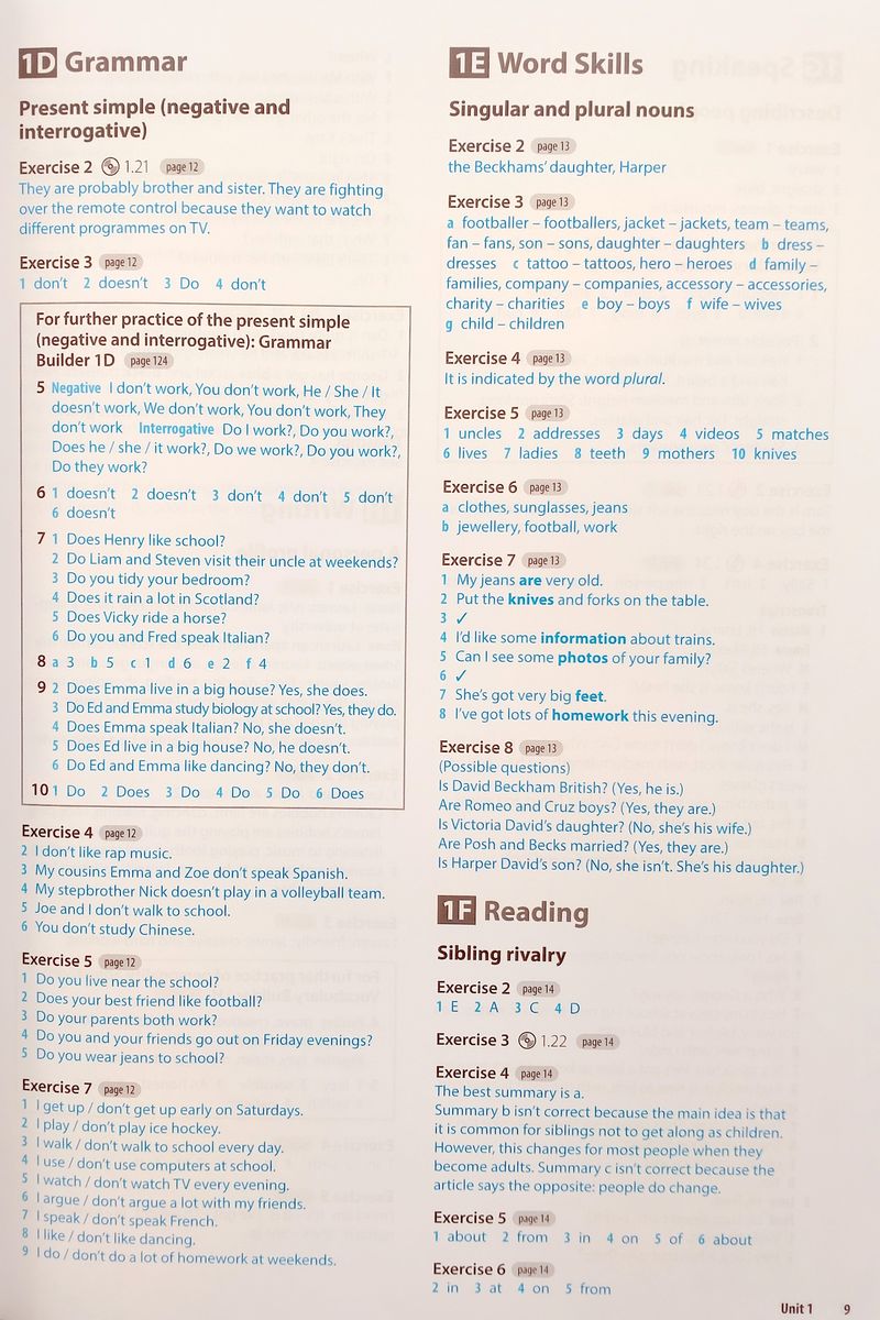 Solutions (3rd edition)  Elementary Teacher's Book with Teacher's Resource Disk and Workbook Audio CD