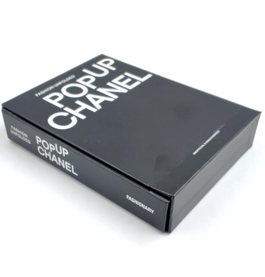 Fashion Unfolded Pop-Up Chanel