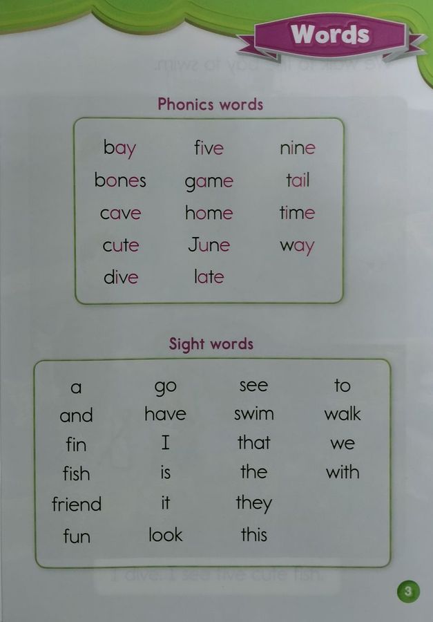 Oxford Phonics World Readers 3 At the Bay