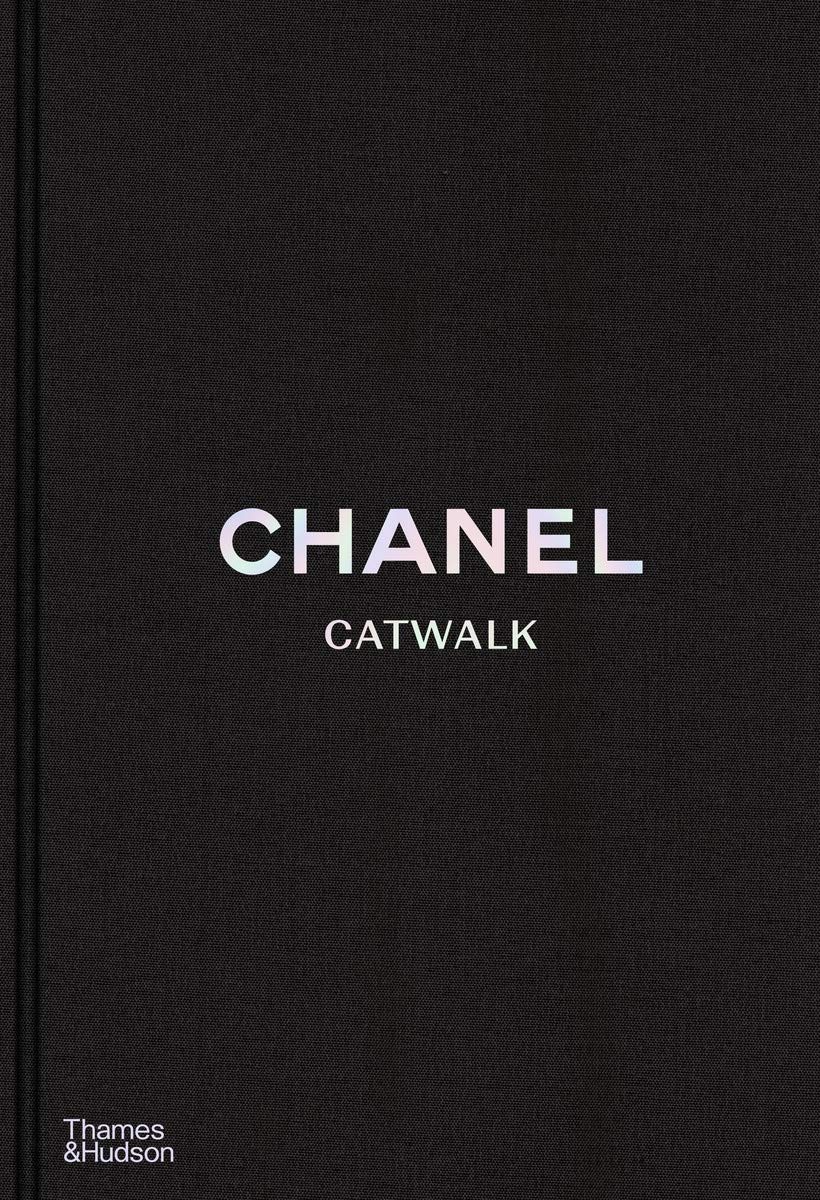 Chanel Catwalk The Complete Collections книга о модном дизайне в RELOD,  ISBN 9780500023440