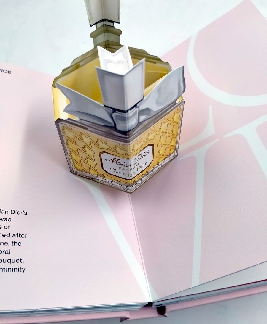 Fashion Unfolded Pop-Up Dior
